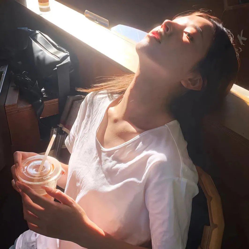 布纽尔超现实人生